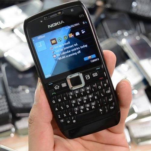 Điện thoại Nokia E71 chính hãng (kèm pin + sạc - bảo hành đến 1 năm)