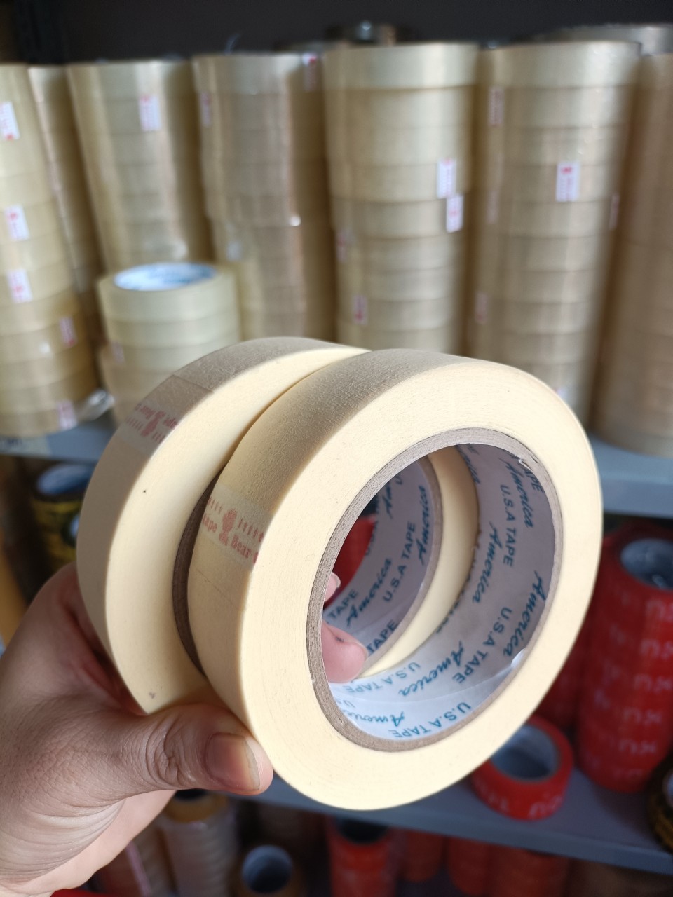 1 cuộn băng keo giấy khổ 24mm x 40m