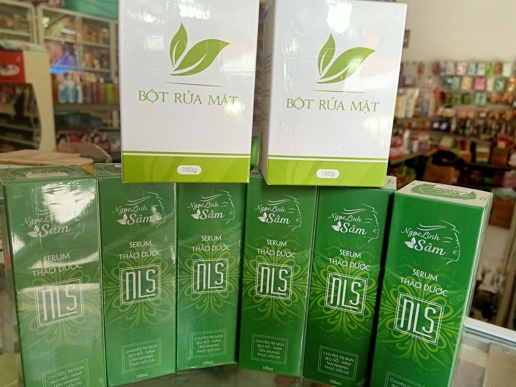 Combo serum & bột rửa mặt Ngọc Linh Sâm