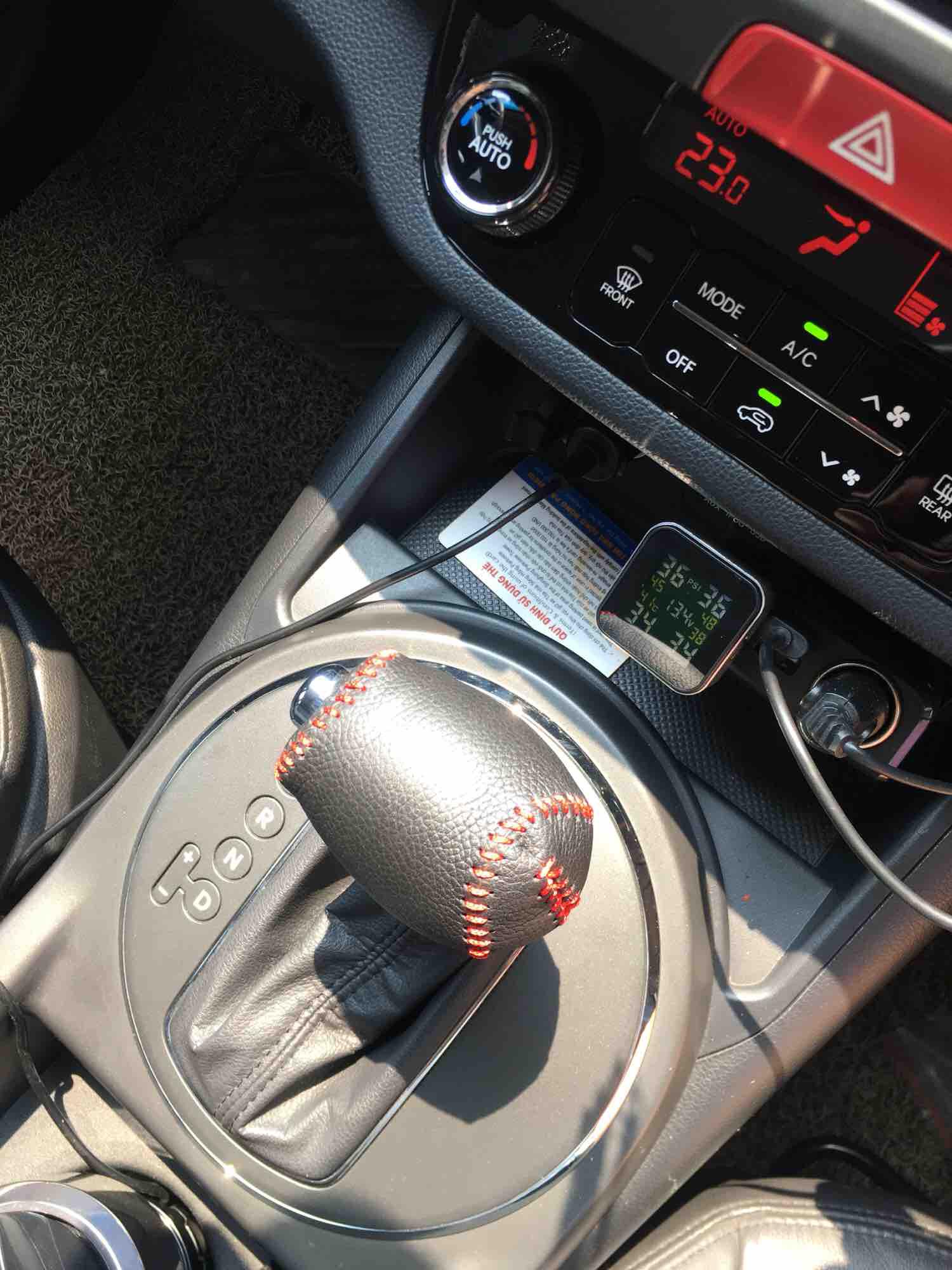 Bọc cần số ô tô KIA Sportage 2012 - 2018