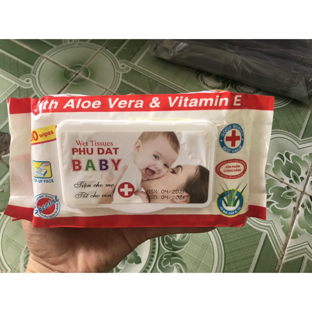 Khăn giấy ướt phú đạt