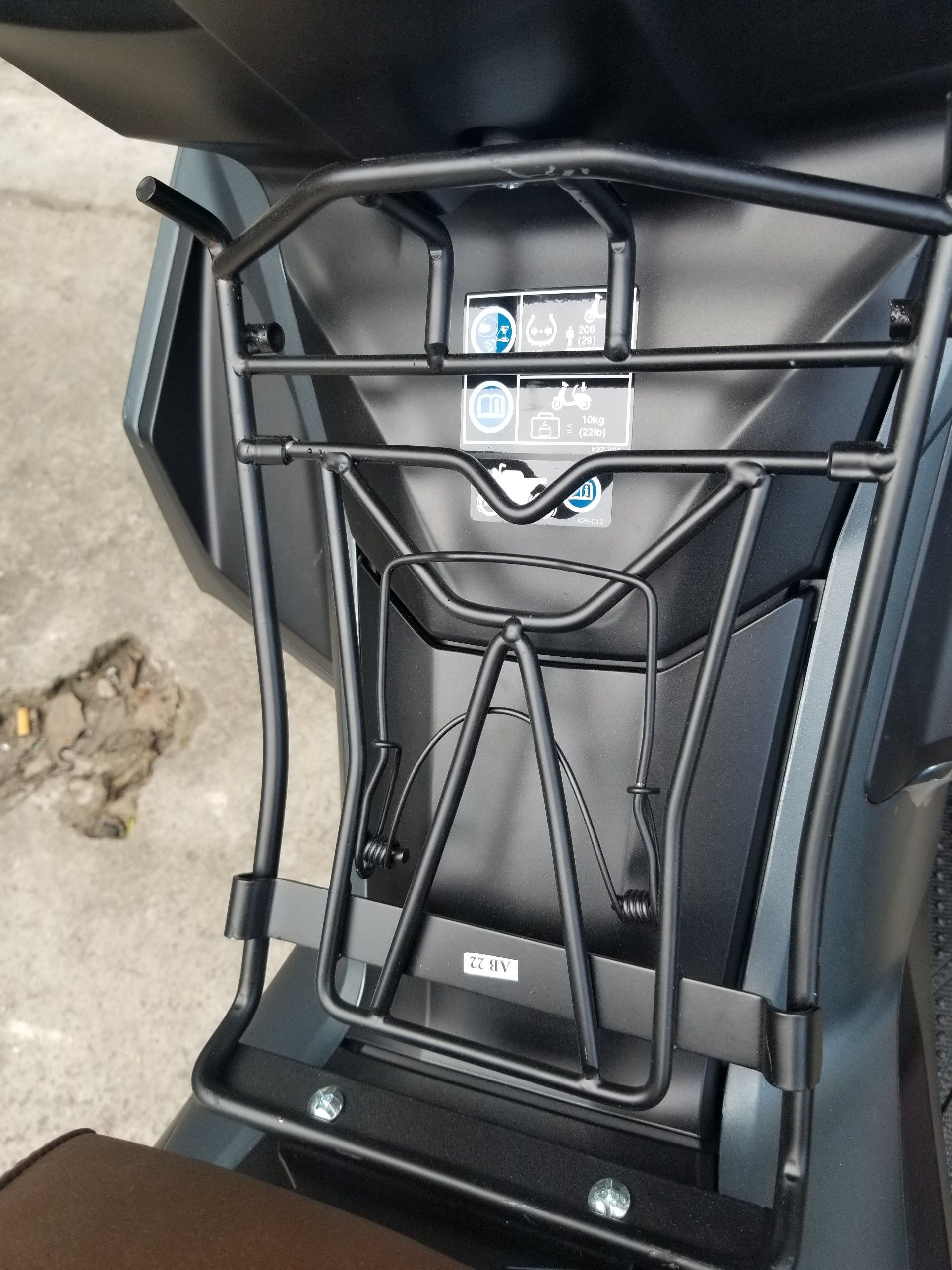 Baga sắt đen Air blade 2014-2023 dùng chung