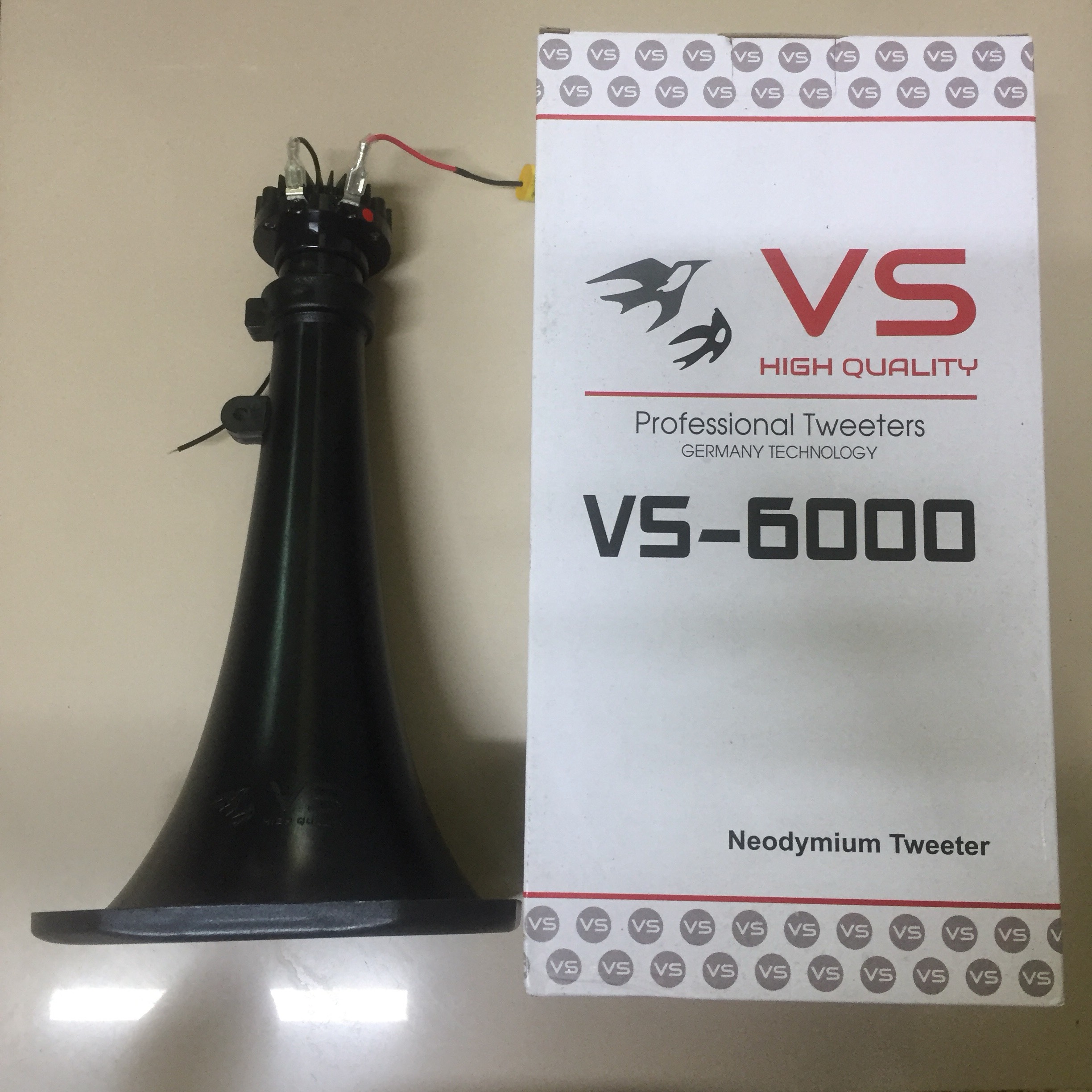 LOA DẪN NHÀ YẾN HP 6000 VS