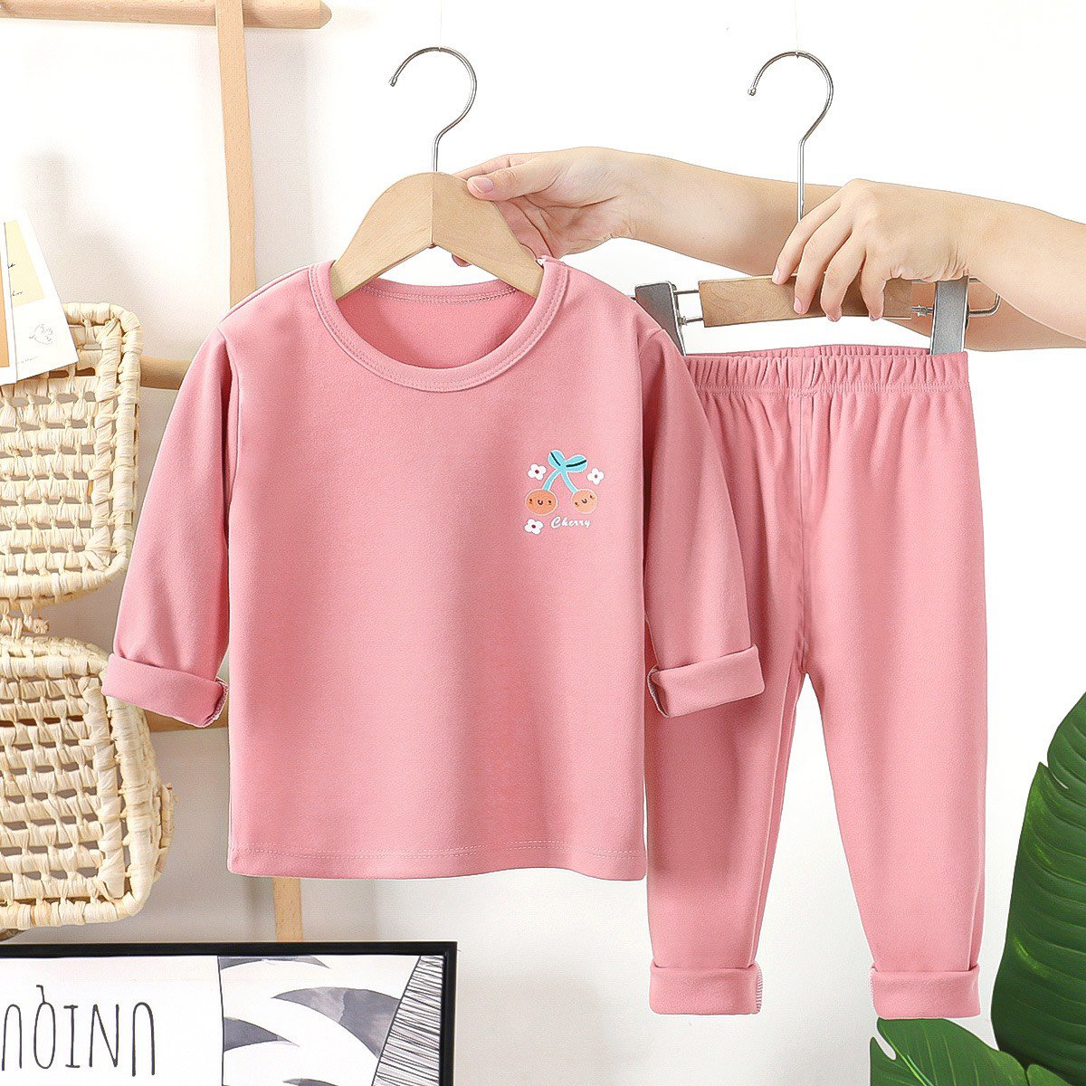 Bộ đồ dài tay dài quần cho bé trai bé gái có 4 màu dễ thương cho bé từ 7kg đến 24kg.td01