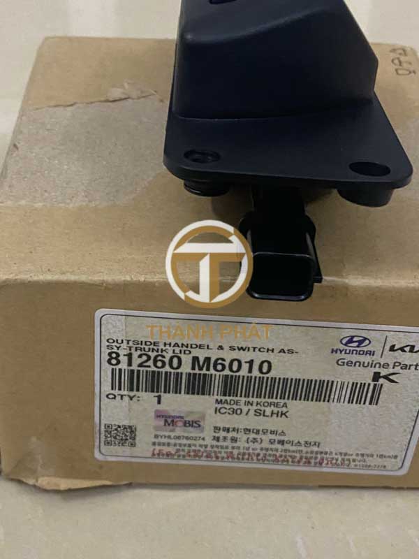 CÔNG TẮC MỞ CỐP HẬU CERATO 2019