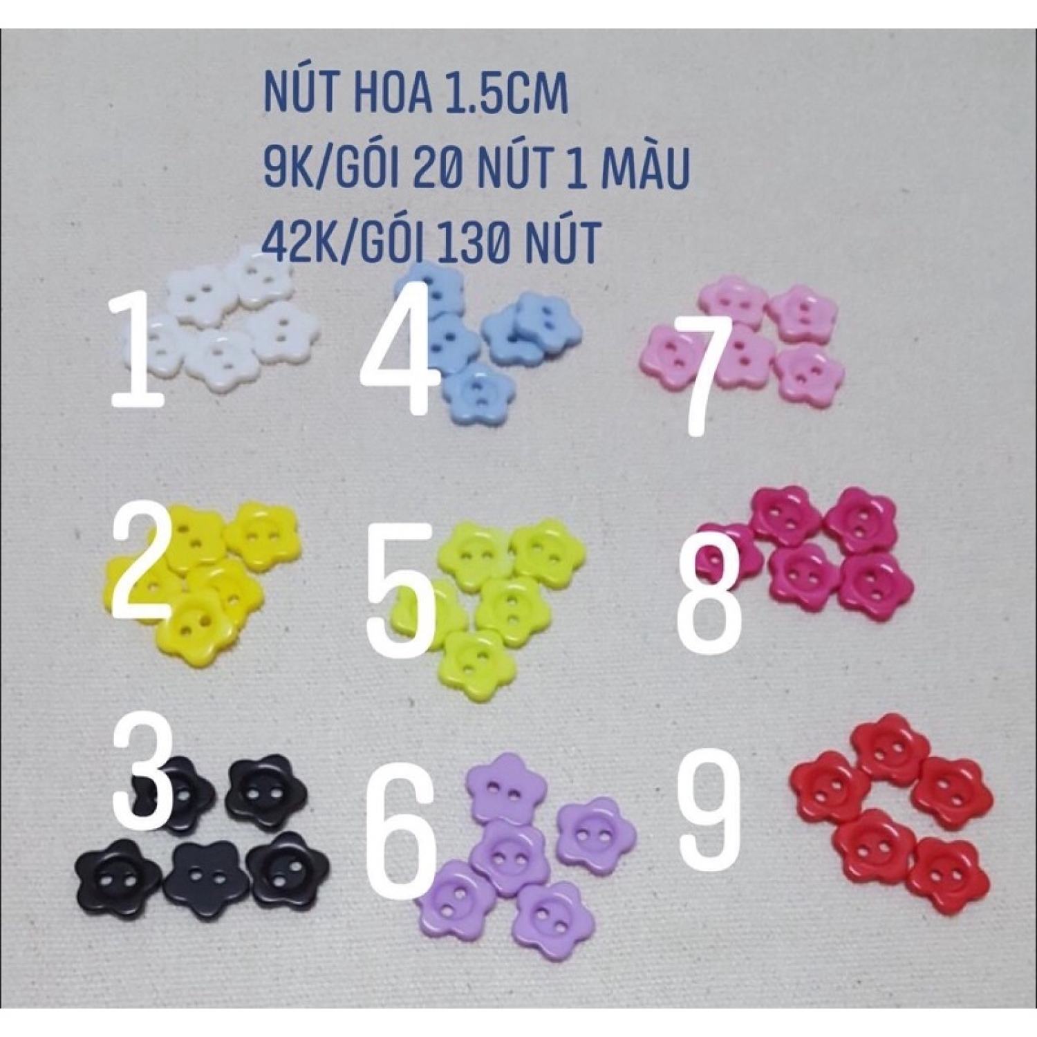 Nút nhựa hoa 1.5cm gói 20 nút