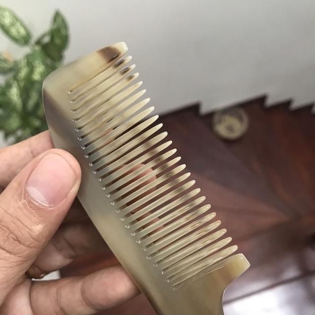 Lược sừng xuất Nhật - COH134 (Size: M - 16cm) Mẫu tiêu chuẩn chuôi dày - Horn Comb of HAHANCO - Có lợi cho sức khỏe