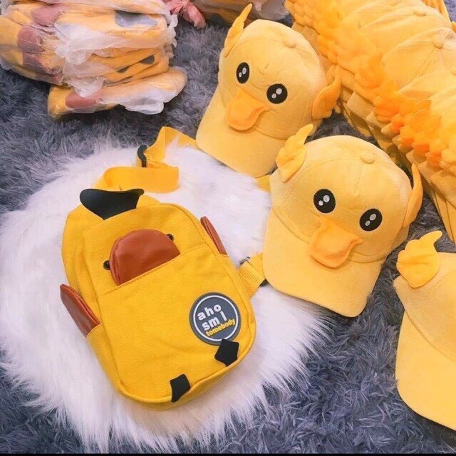 Túi đeo chéo hình vịt cho bé