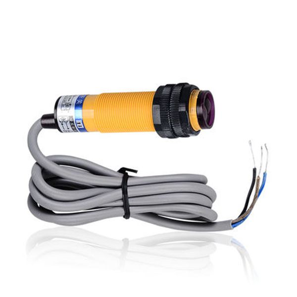 Cảm biến hồng ngoại E3F-DS30C4