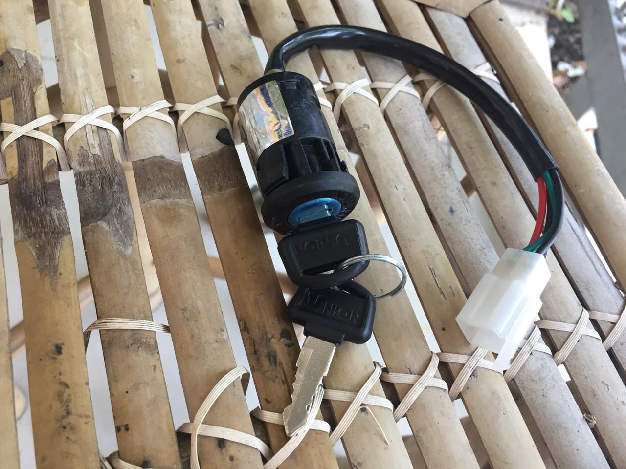 ổ khóa điện xe cub 81-86