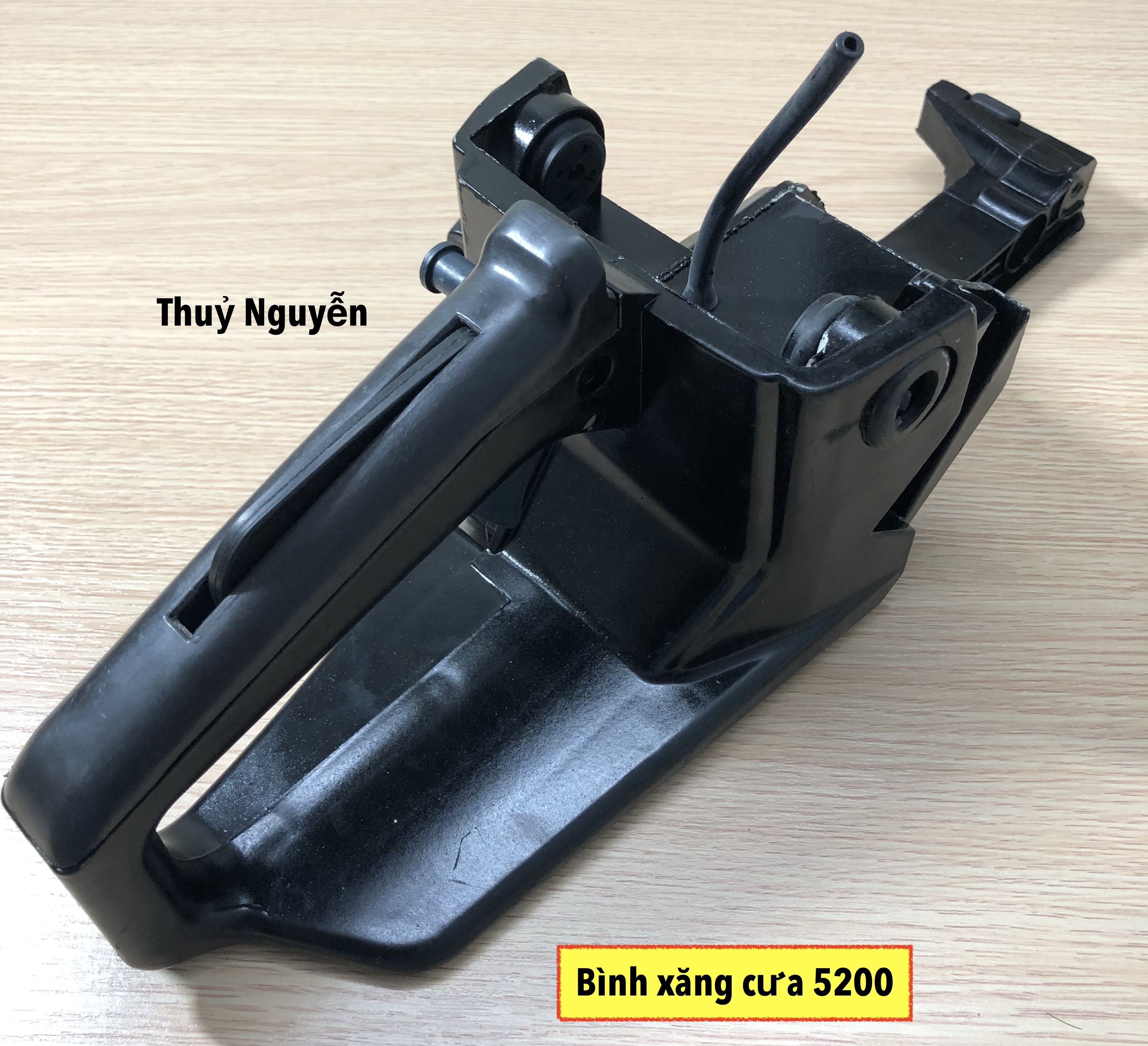 Bình xăng máy cưa xích 5200, 52cc, 5900 (màu ngẫu nhiên)