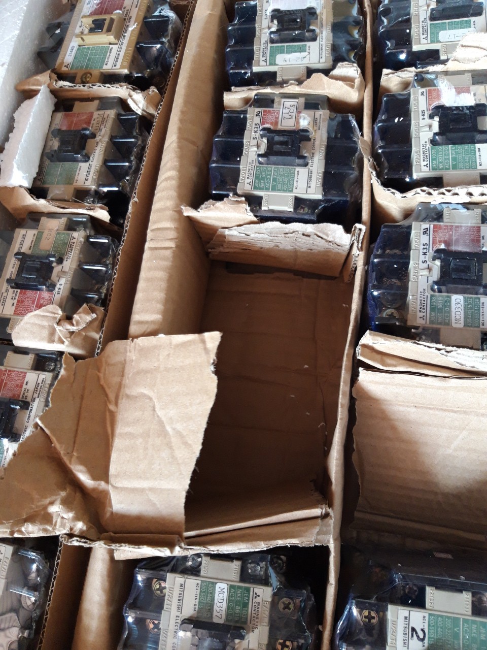 CONTACTOR NHẬT BẢN 35A NHẬT 3 PHA