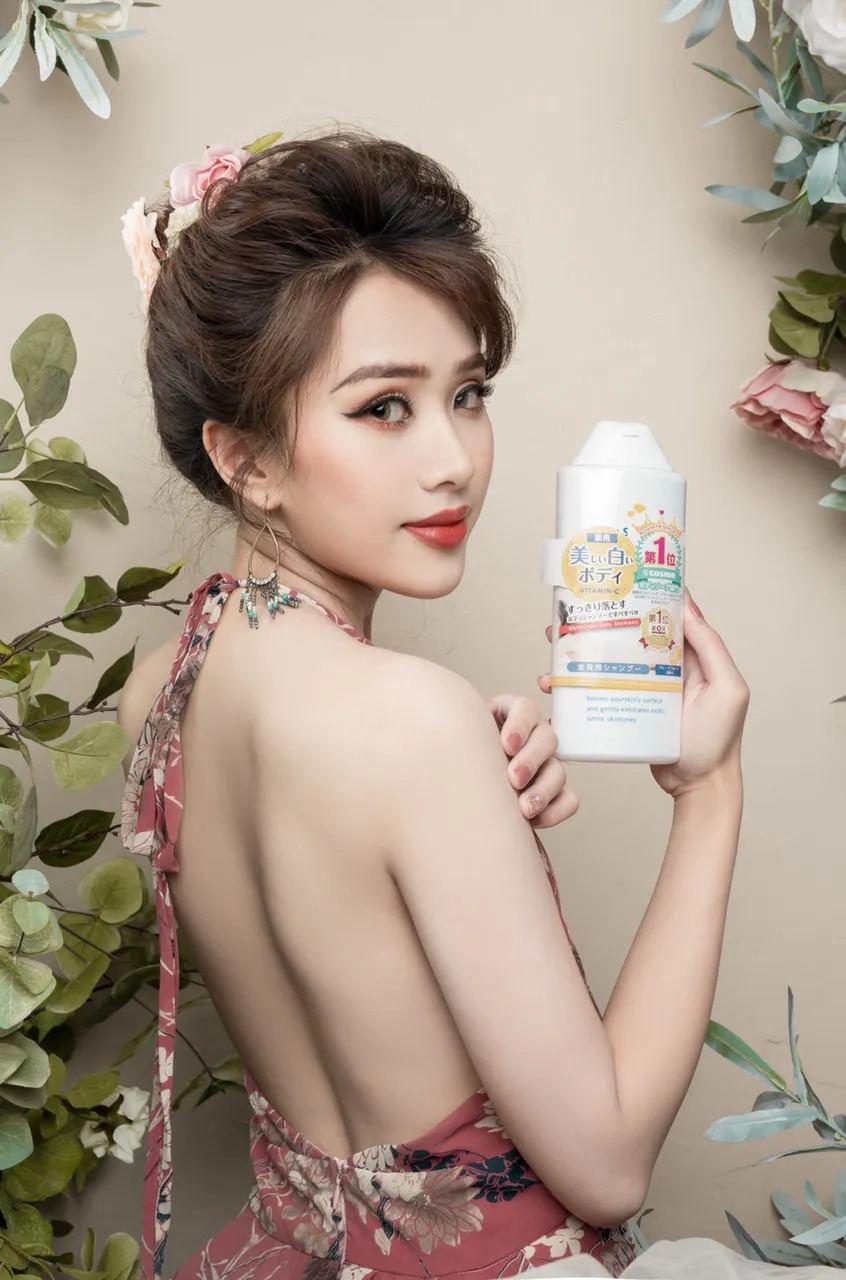 Sữa Tắm Trắng Da White ConC Nhật Bản 360ml