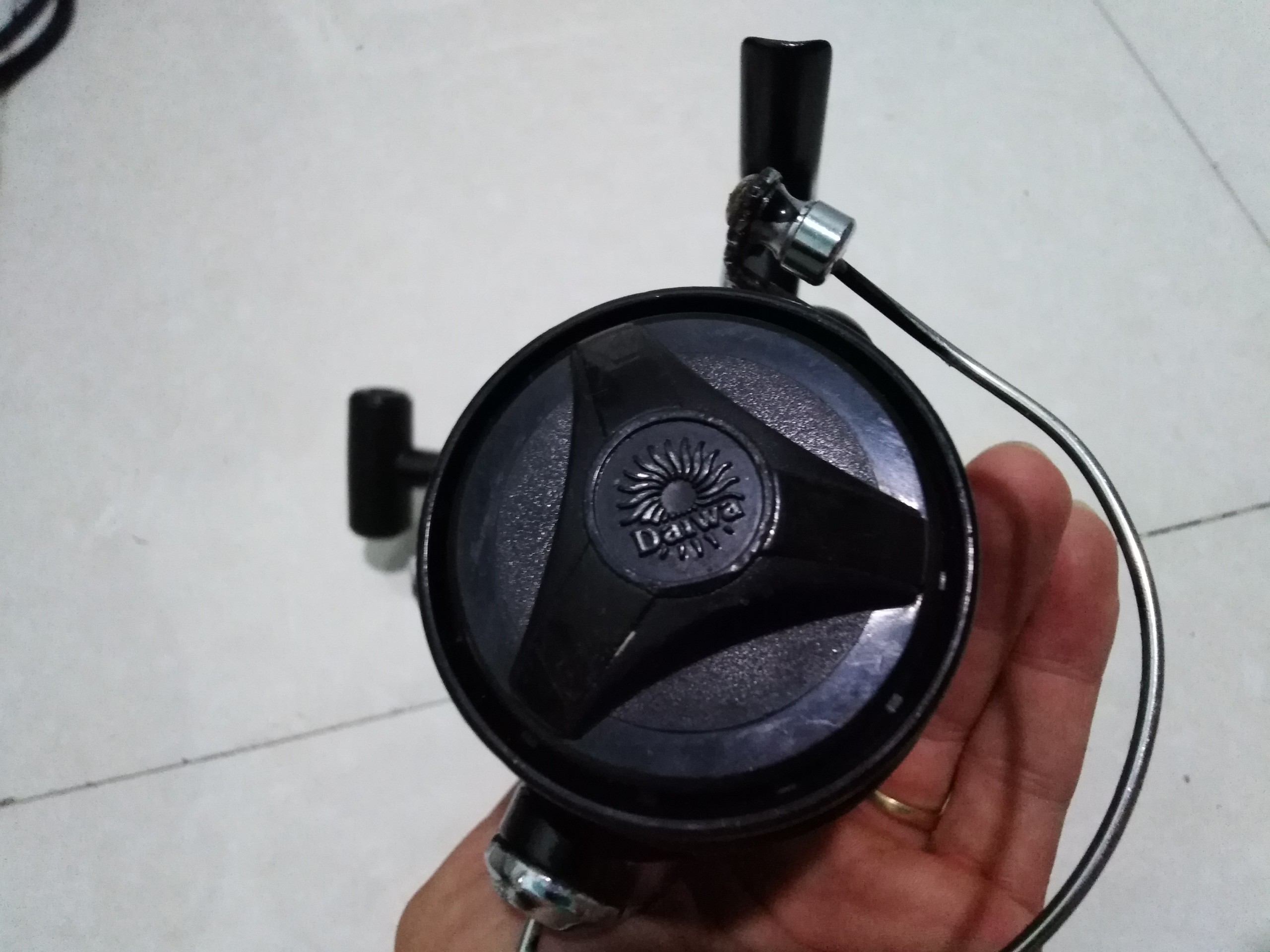 Máy câu nhật bãi Daiwa ST950DX 5000