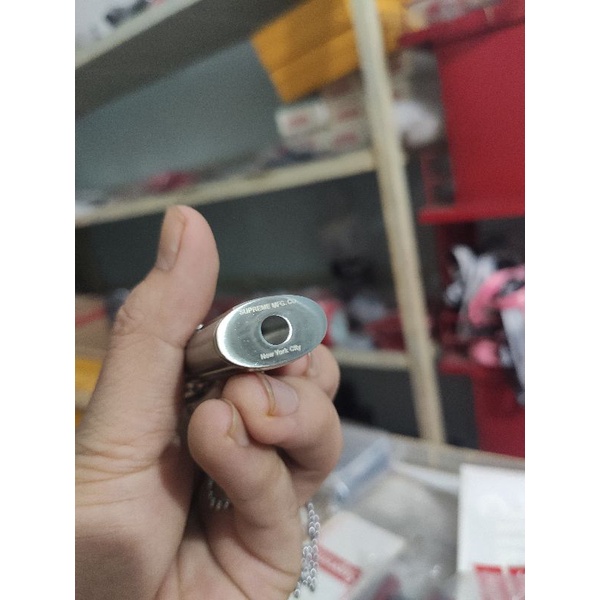 vỏ bao Bật đeo cổ Supreme