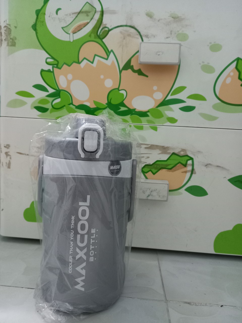 [HCM]BÌNH NƯỚC GIỮ NHIỆT MAXCOOL 1L NHỰA DUY TÂN