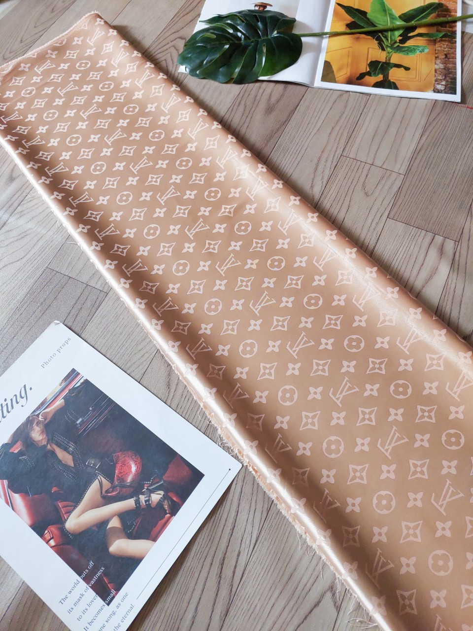 (2m x 1.5m) Vải Lụa Gấm L.V Cao Cấp Nhiều Màu