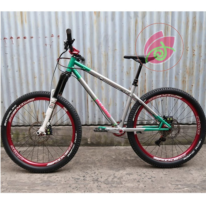 Sơn xịt Samurai màu Bạc Pha Lê - Y155