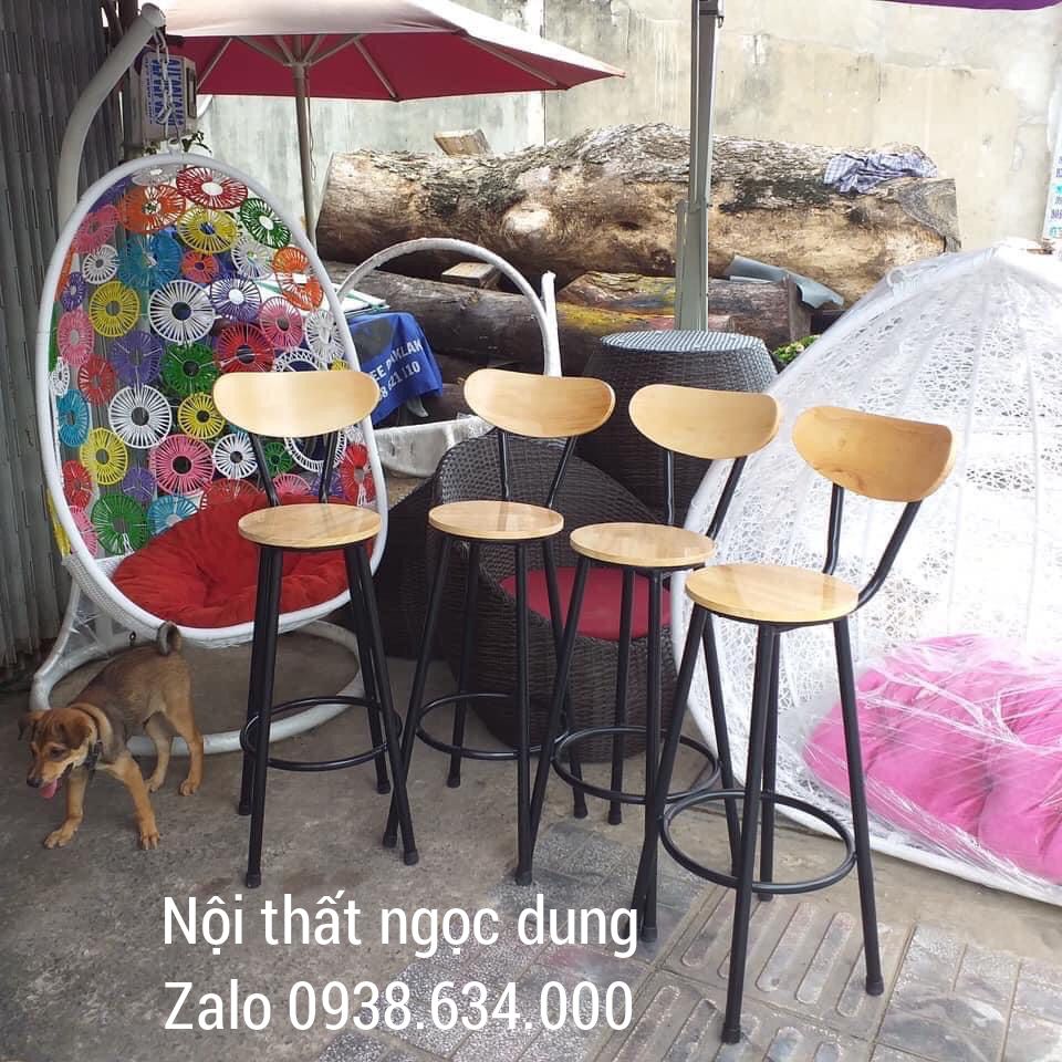 ghế quầy bar gỗ khung sắt