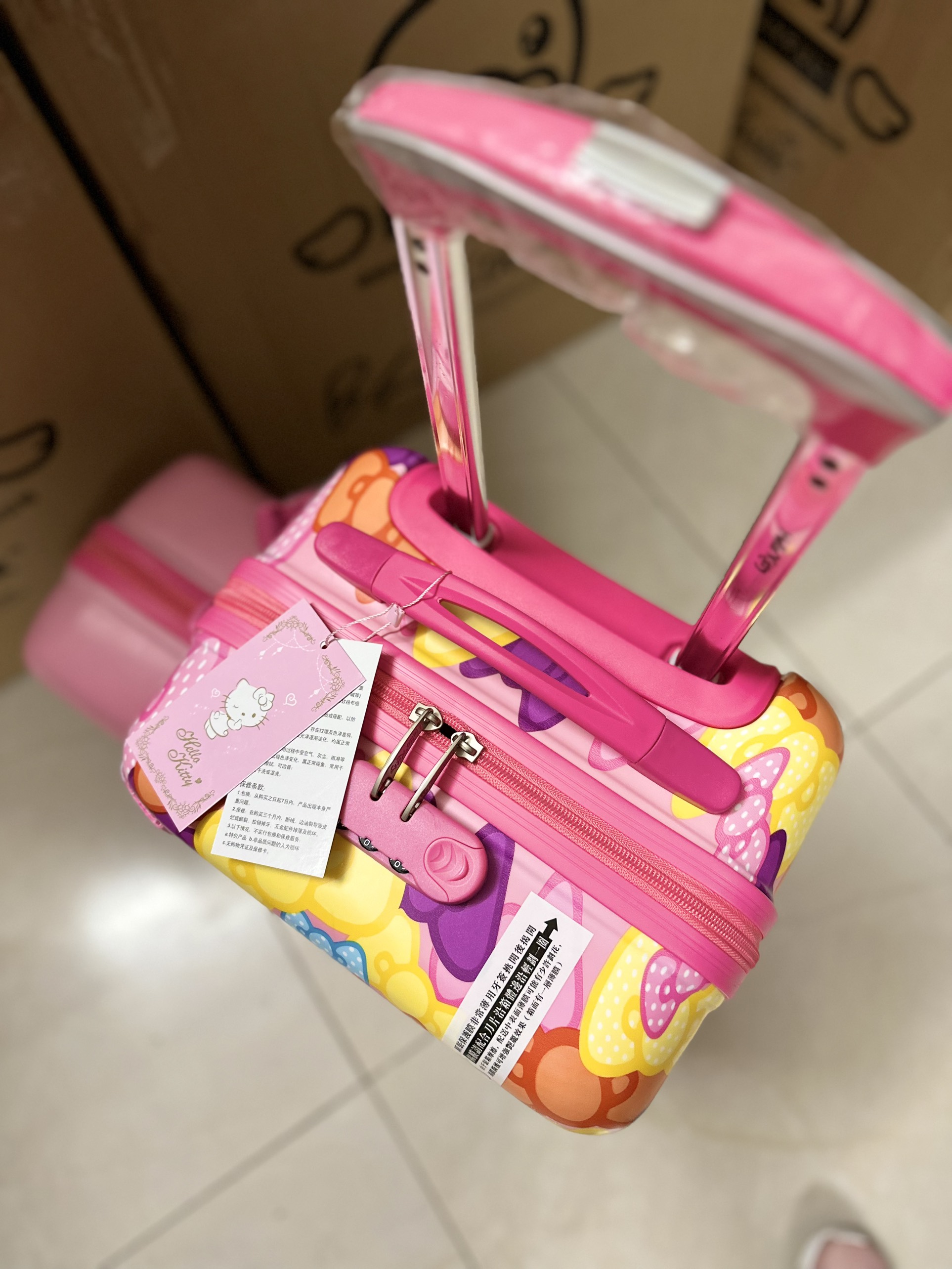 Vali ghế ngồi cho bé Hello kitty 20 24 inch