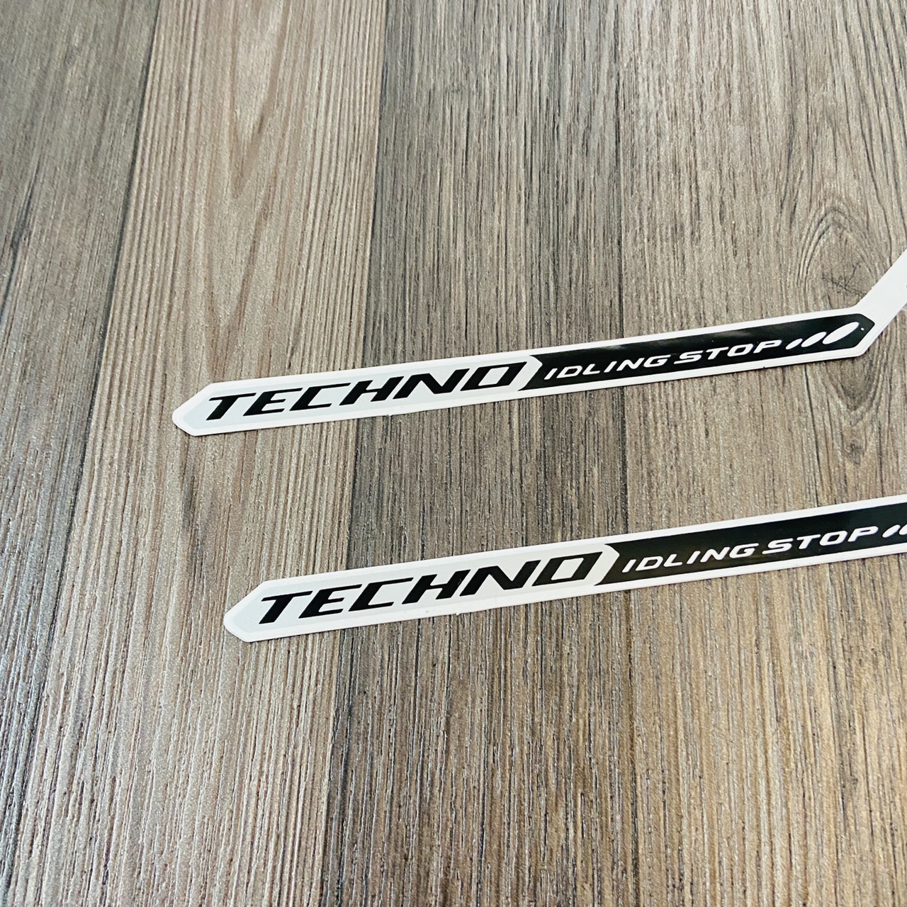 [HCM]TEM TECHNO TRANG TRÍ XE VARIO 150 (MÀU BẠC)(2 TEM)
