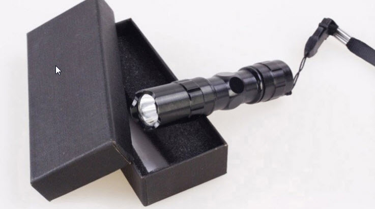 [HCM]Đèn Pin Mini Bút Móc Khóa Cao cấp