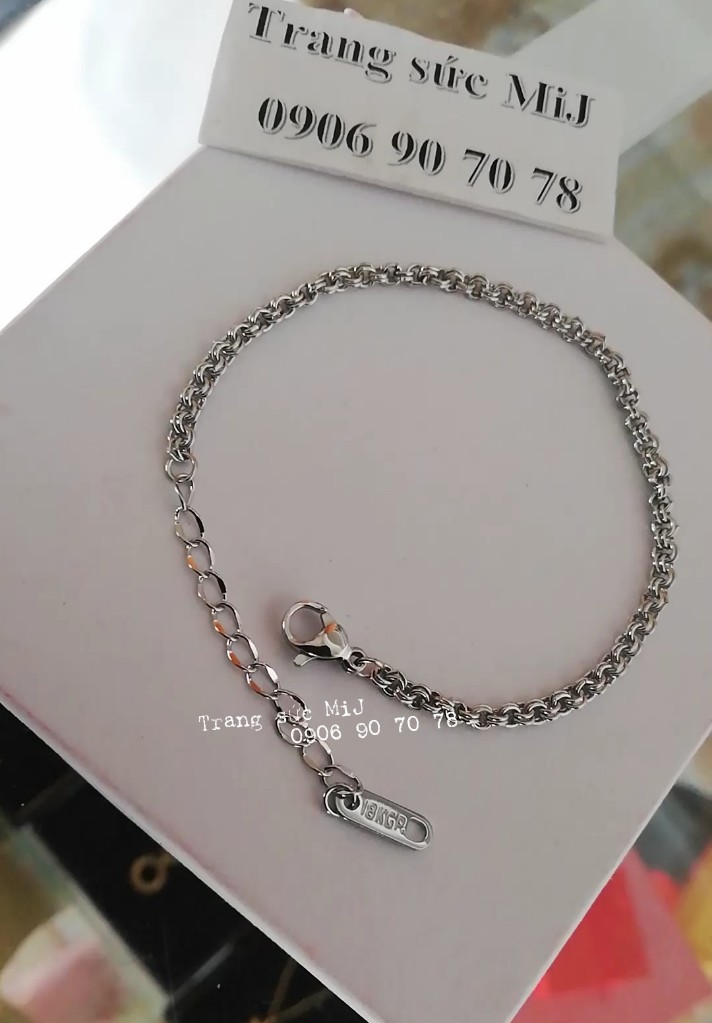 Lắc tay titan đơn giản
