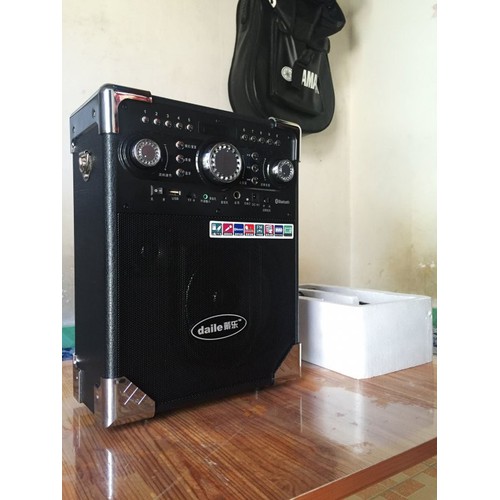 LOA BLUETOOTH DAILE S8 TẶNG KÈM MICRO KO DÂY CAO CẤP - DAILE S8