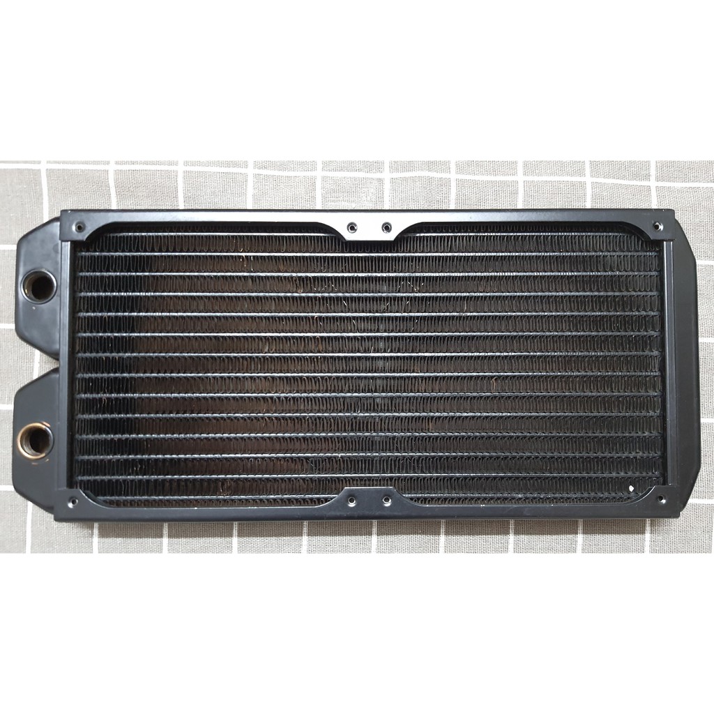 Két làm mát Radiator Alphacool ST30