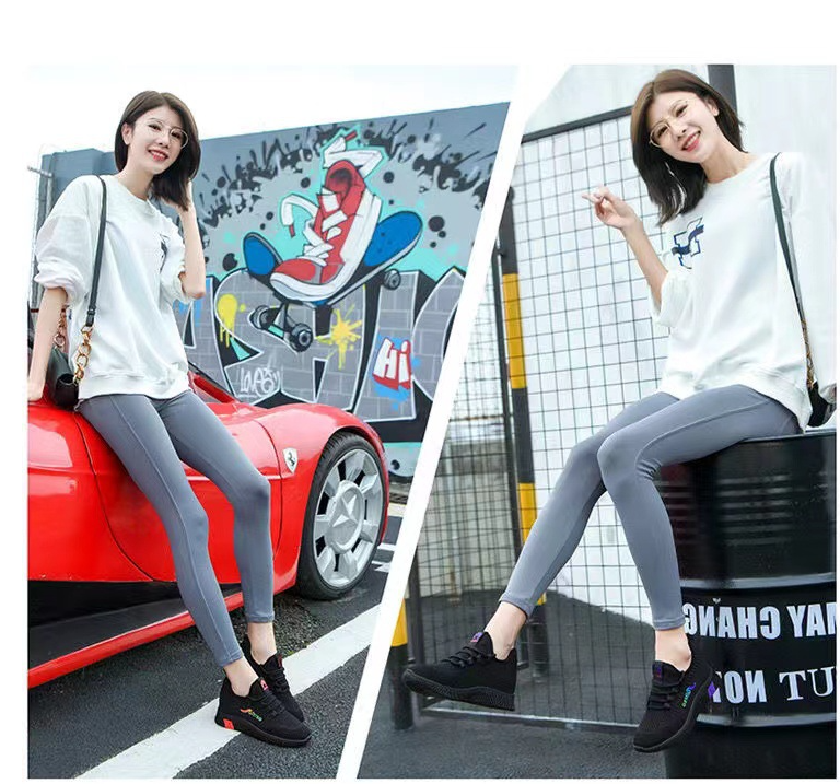 Giày sneaker nữ chất liệu vải giá rẻ