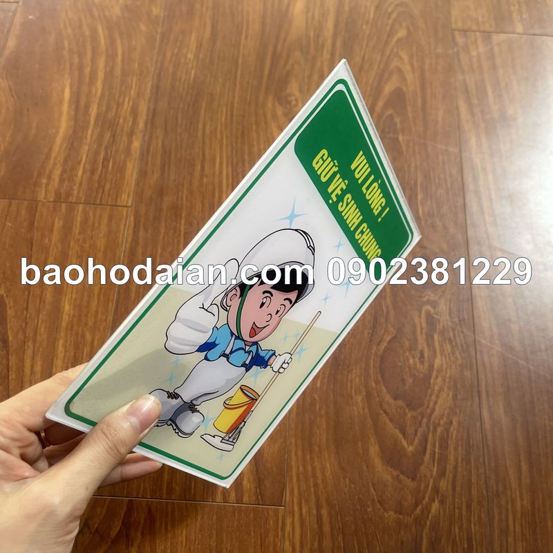 Bảng mica giữ gìn vệ sinh chung mica dán decal
