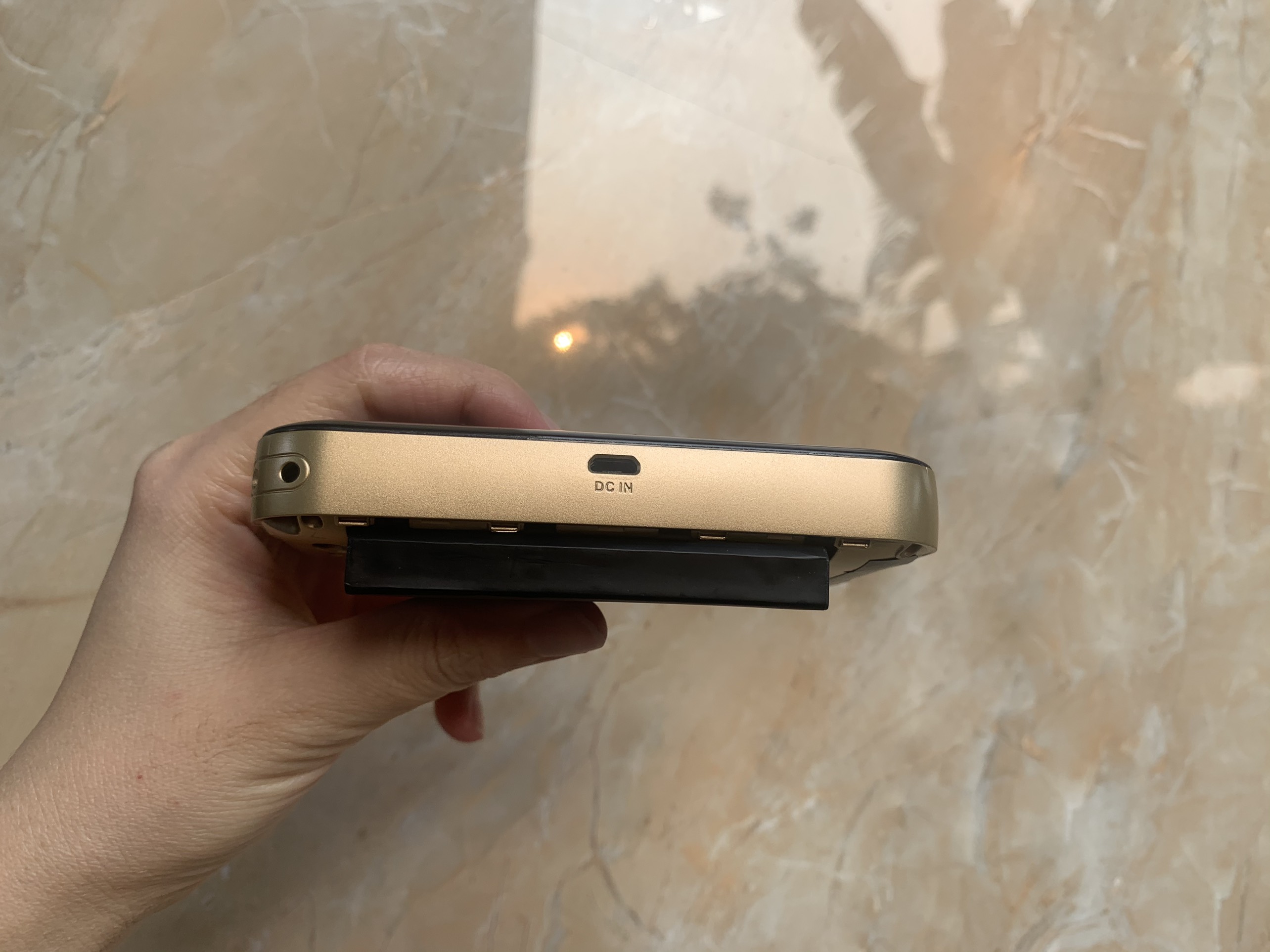 Bộ Phát WiFi 4G Pocket Hiroam H6800 tốc độ 300Mbps