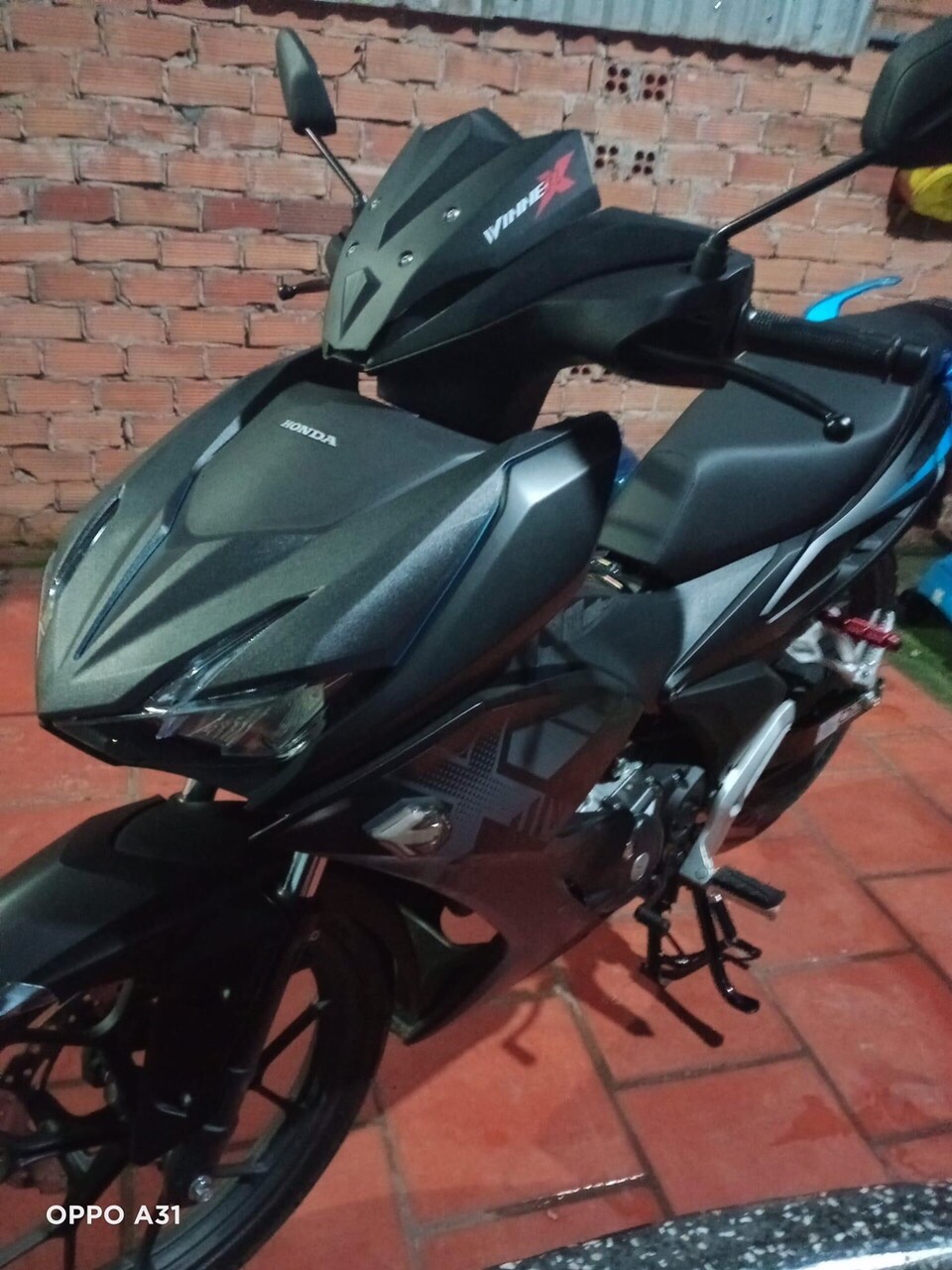 Mão sừng xe Winner X