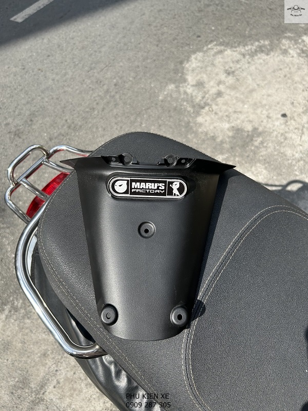 Dè Chắn Bùn Sau Cho Vespa Sprint Primavera