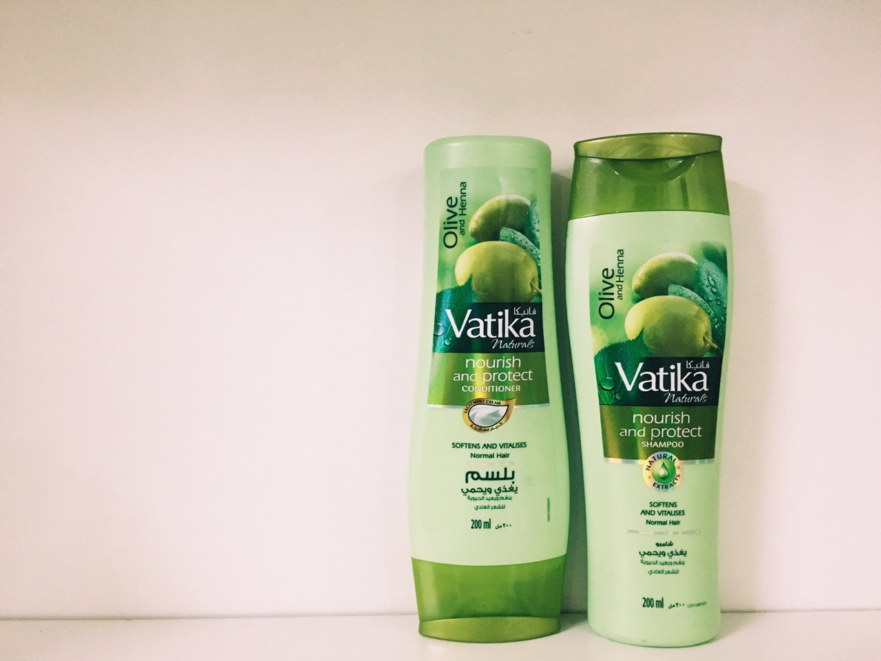 Dầu xả nuôi dưỡng bảo vệ Dabur Vatika