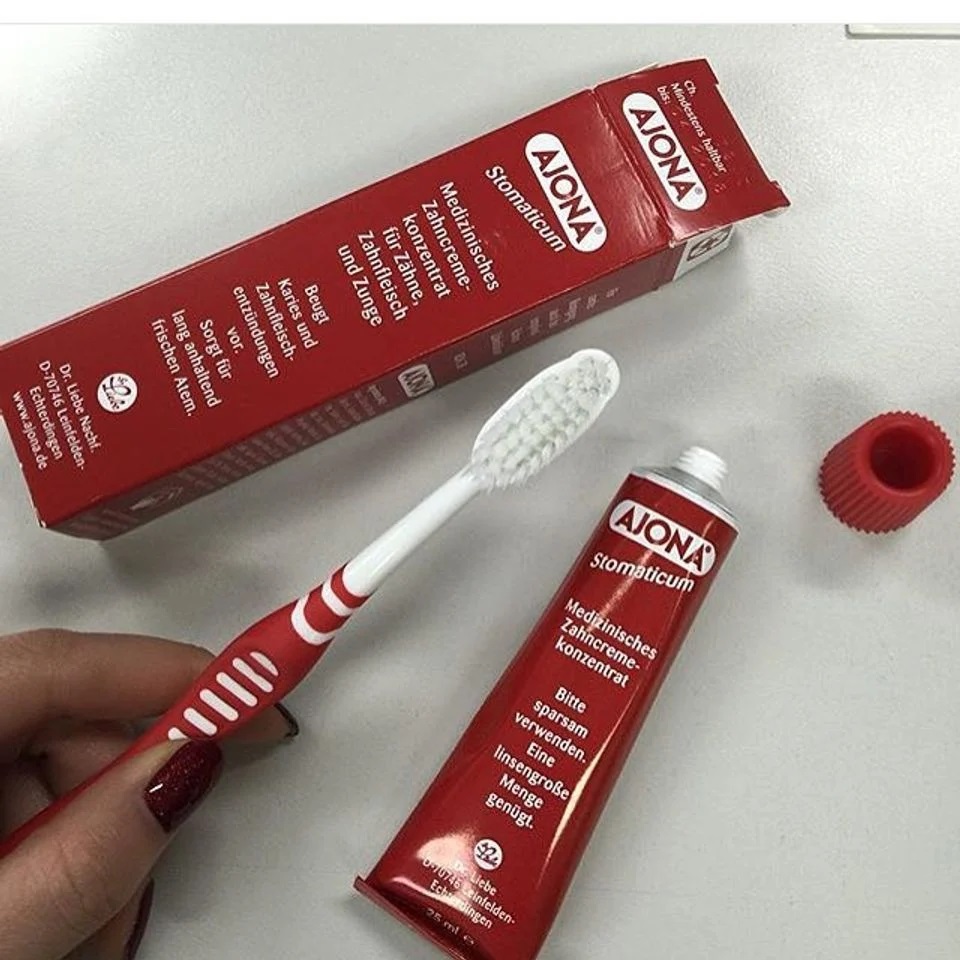 KEM ĐÁNH RĂNG AJONA CỦA ĐỨC/25ML