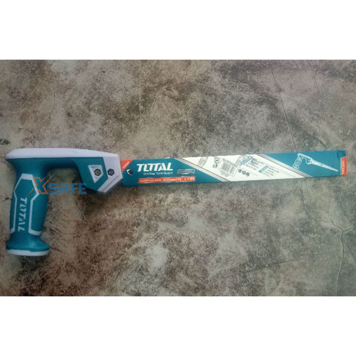 Hand saw the compa total THCS30026 design sharp tip, saw straight material SK5 premium for durability, good heat resistance, step teeth 7tpi with sharp high distribution genuine xsafe