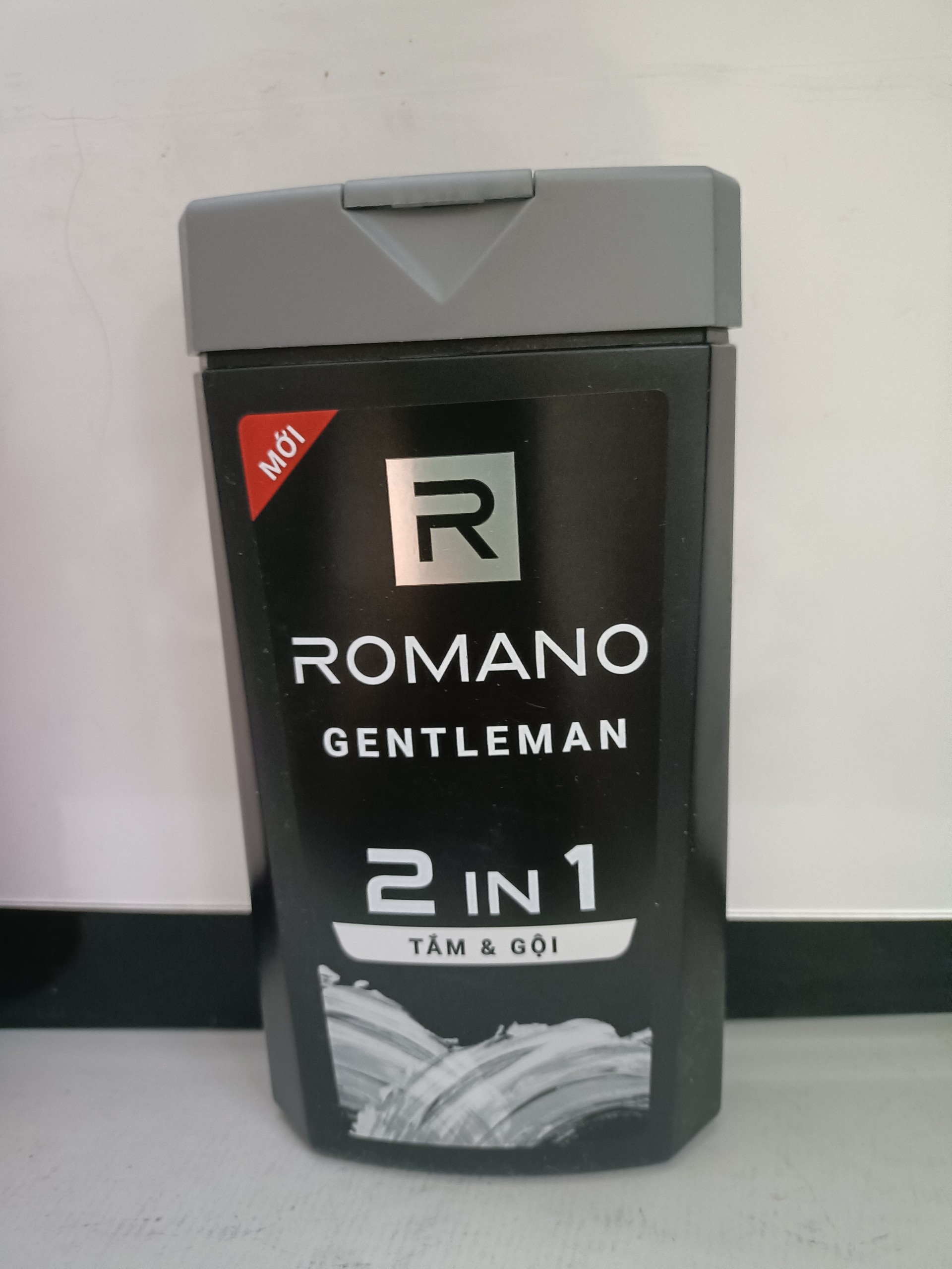 [HCM]Romano - Tắm Gội 2in1 Classic / Attitude 180g
