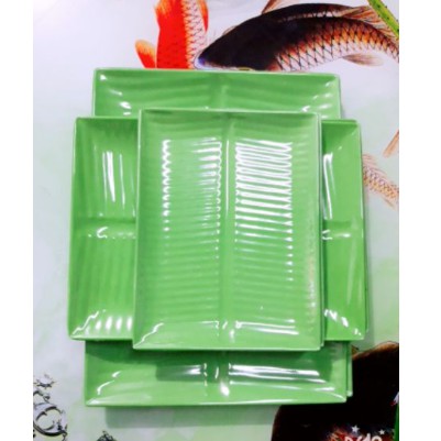 Đĩa nhựa hình lá chuối