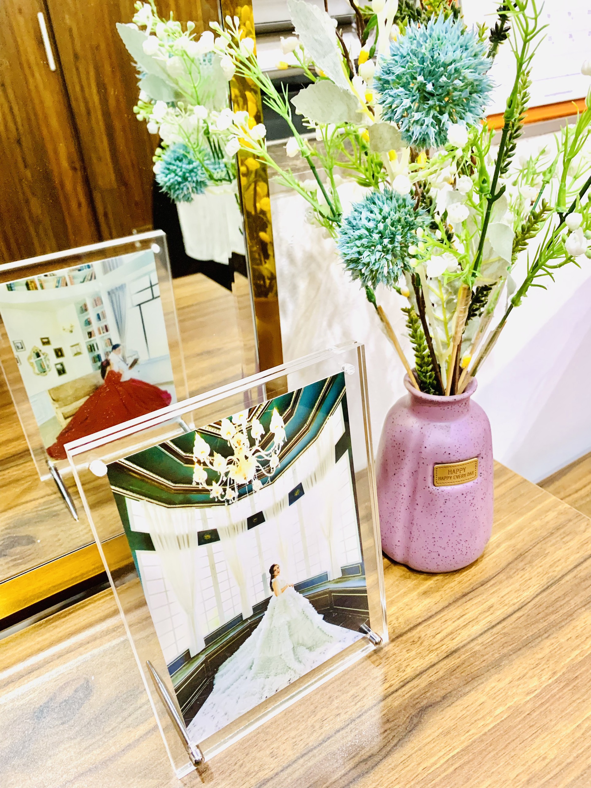 Khung ảnh Acrylic trong suốt (0.5*15*20)