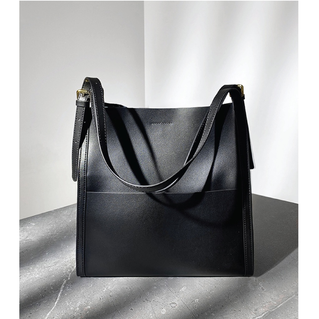 [Nhập LazXuHuong8 - Giảm 70k/499k]Túi xách nữ NALYN Lisa Bag màu Đen