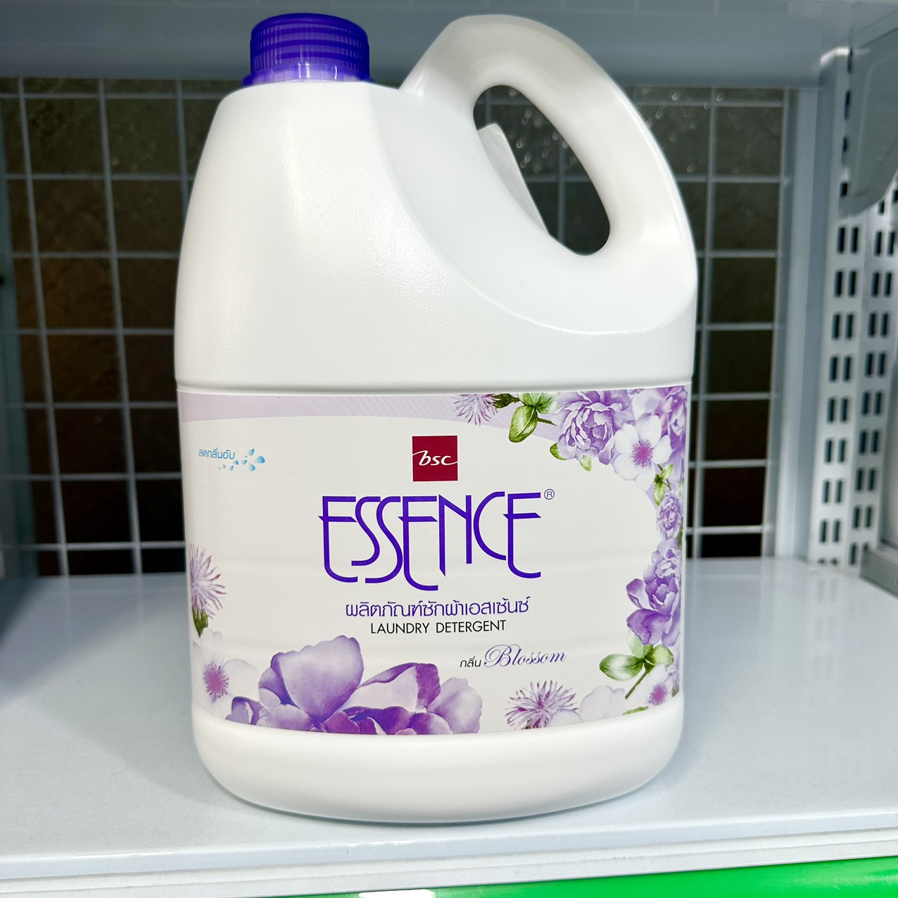 NƯỚC GIẶT ESSENCE NỘI ĐỊA THÁI LAN 3.000ML