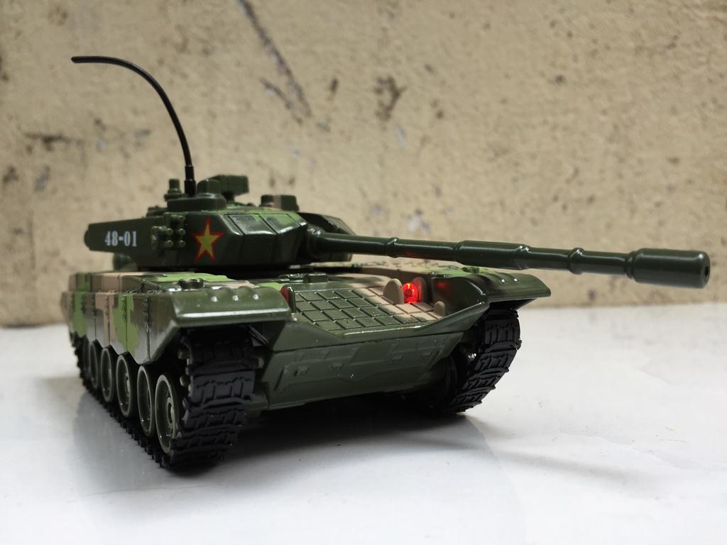 Mô hình xe Quân sự TANK T99B 1:36