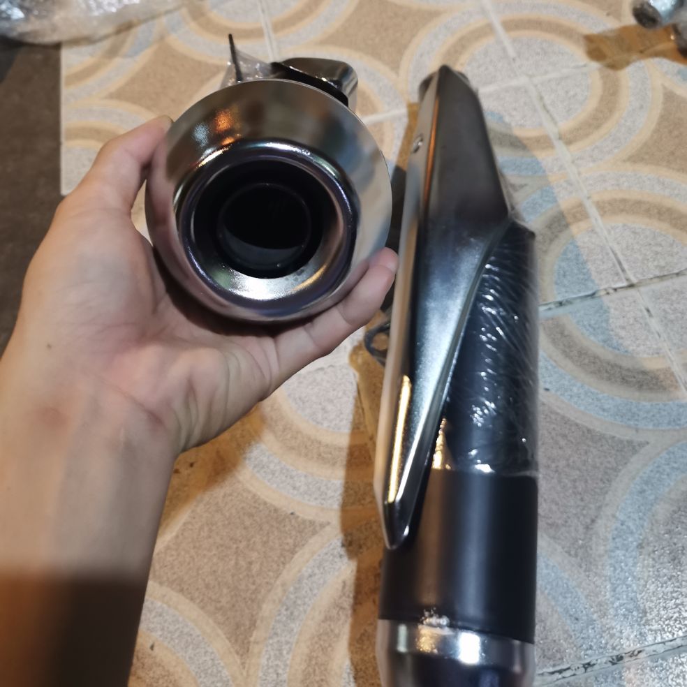 pô xe máy pô Raider fi móc gắn các loại xe (chưa bao gồm cổ pô)