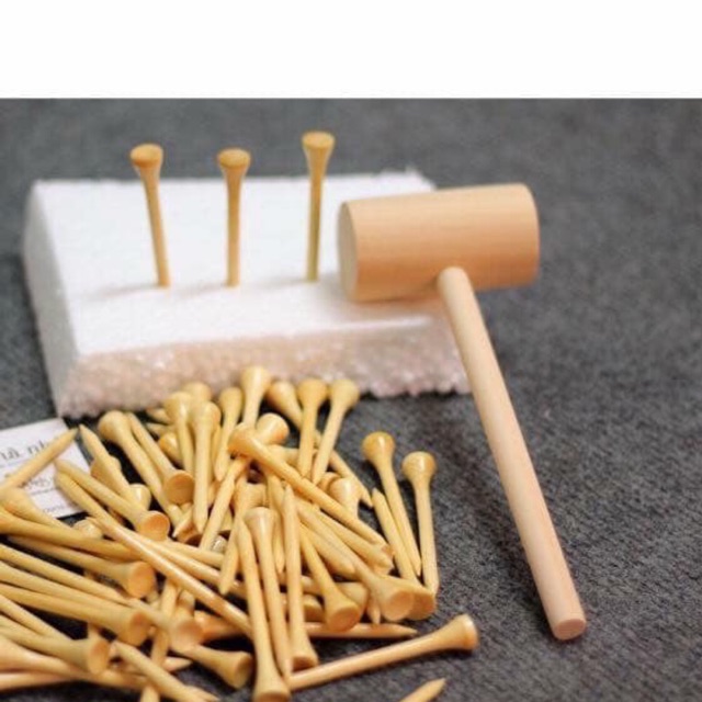 Set búa và 20 đinh gỗ - rèn vận động tinh cho bé