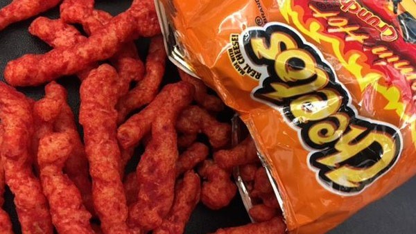 Bánh Snack Cheesetos Crunchy 226g