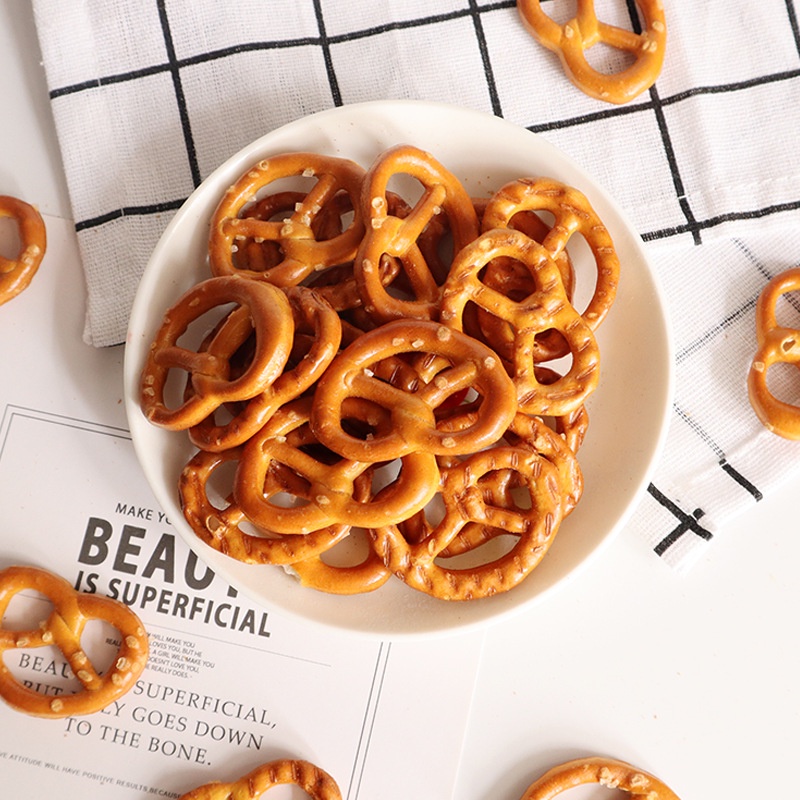 Bánh Xoắn Brezel Lorenz