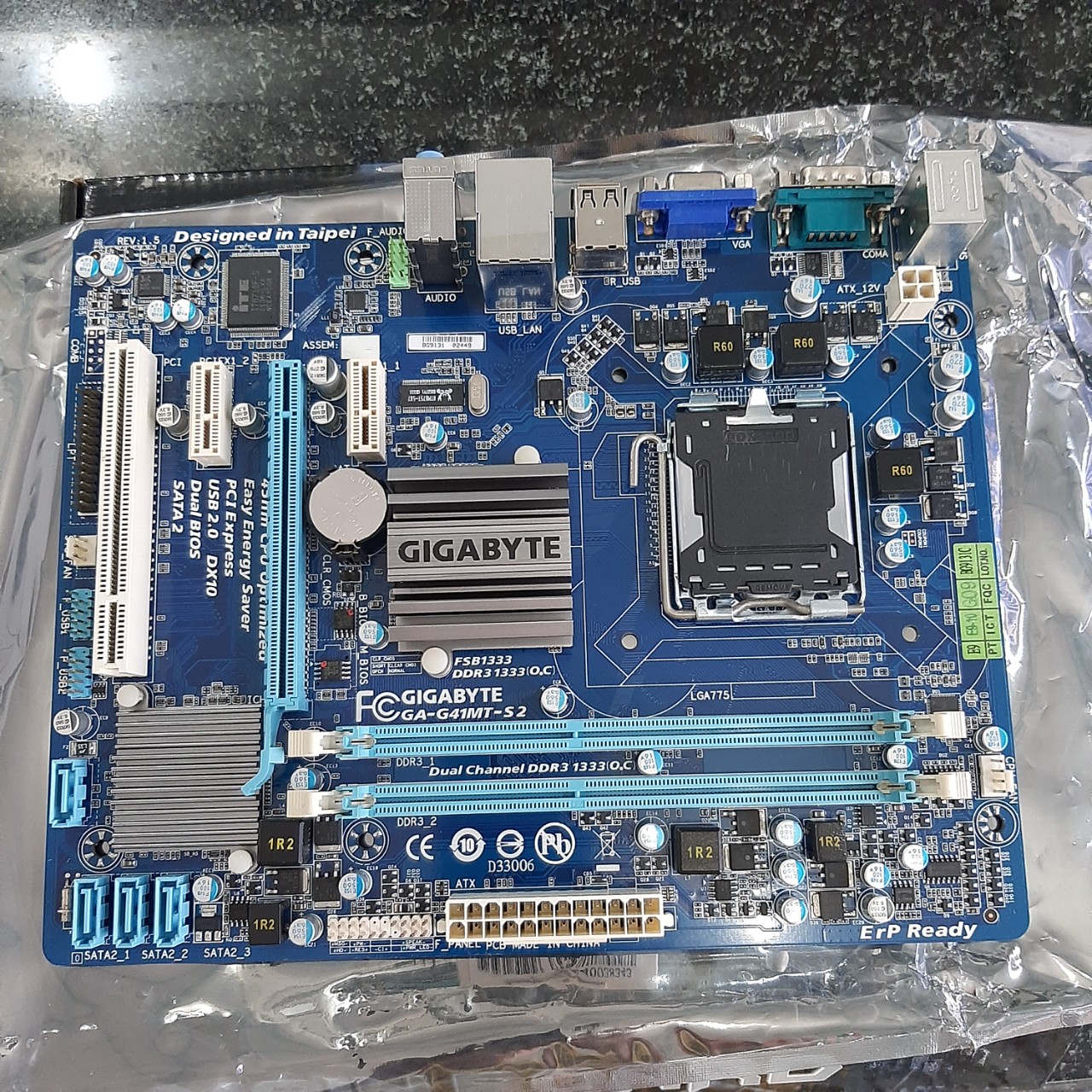 Main Gigabyte G41MT-S2