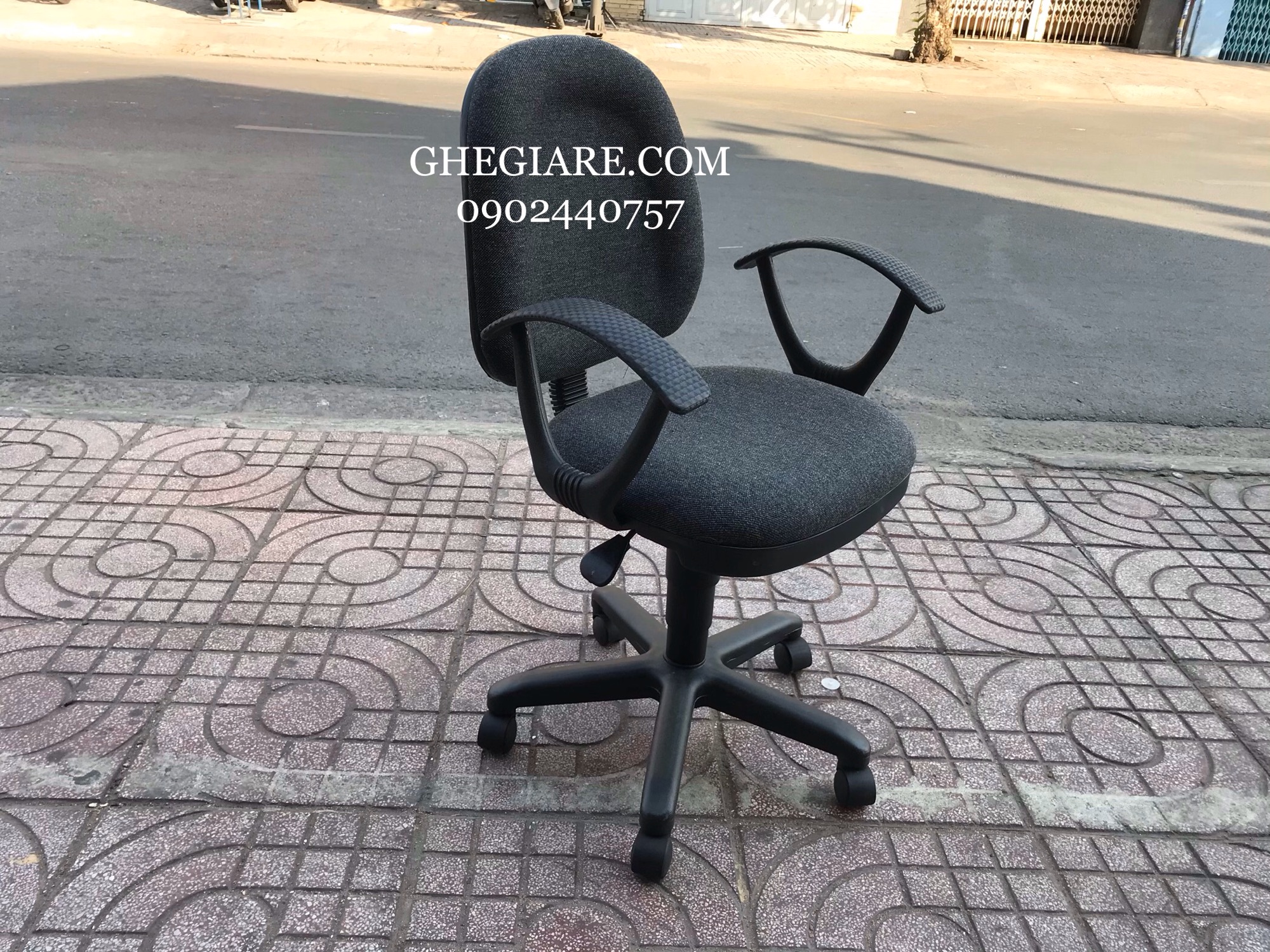 [HCM]Ghế xoay lưng bầu có tay