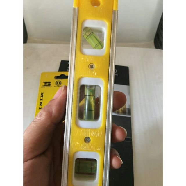 thước thủy livo đánh thăng bằng 20cm